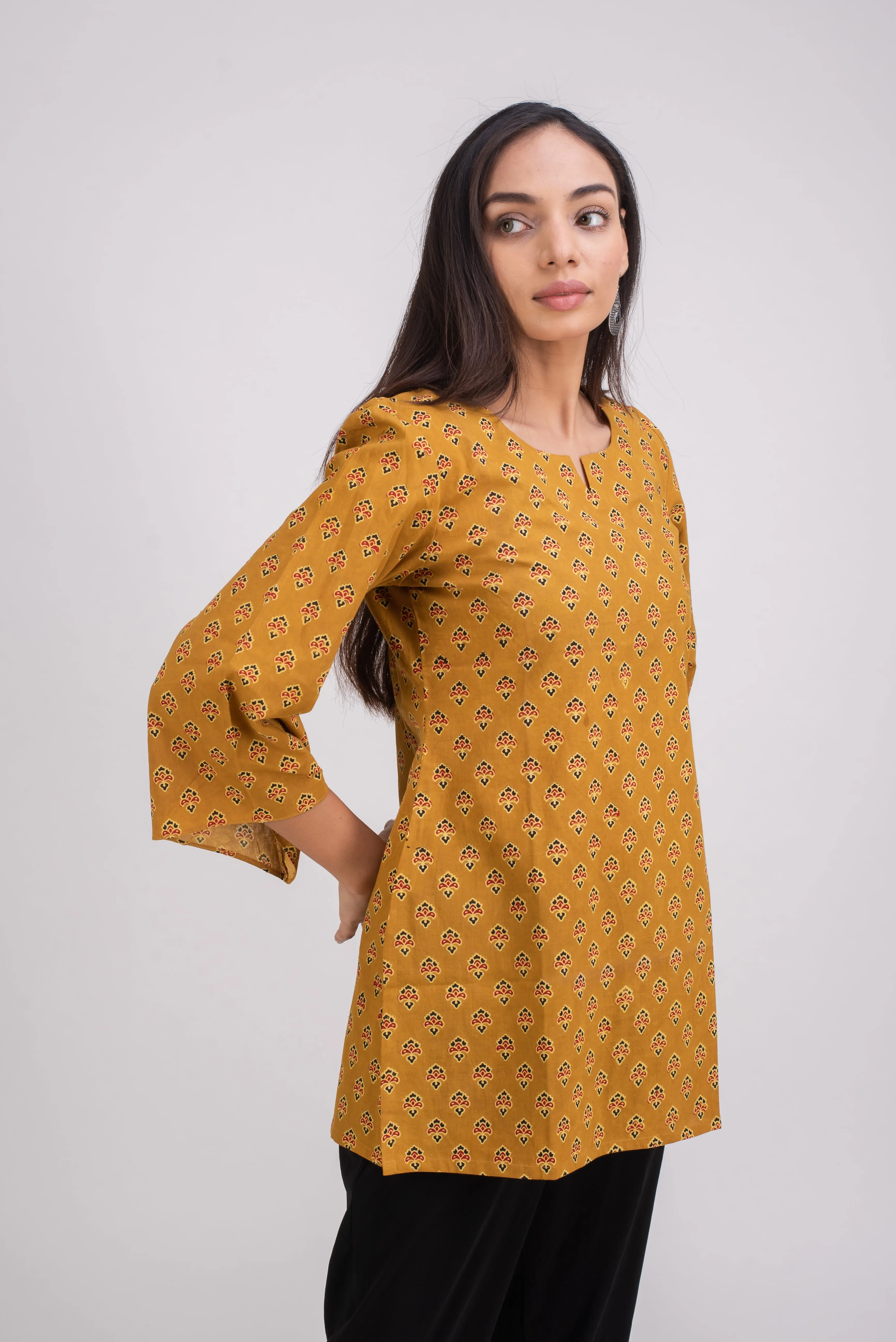 501-106 "Bell" Tunic top