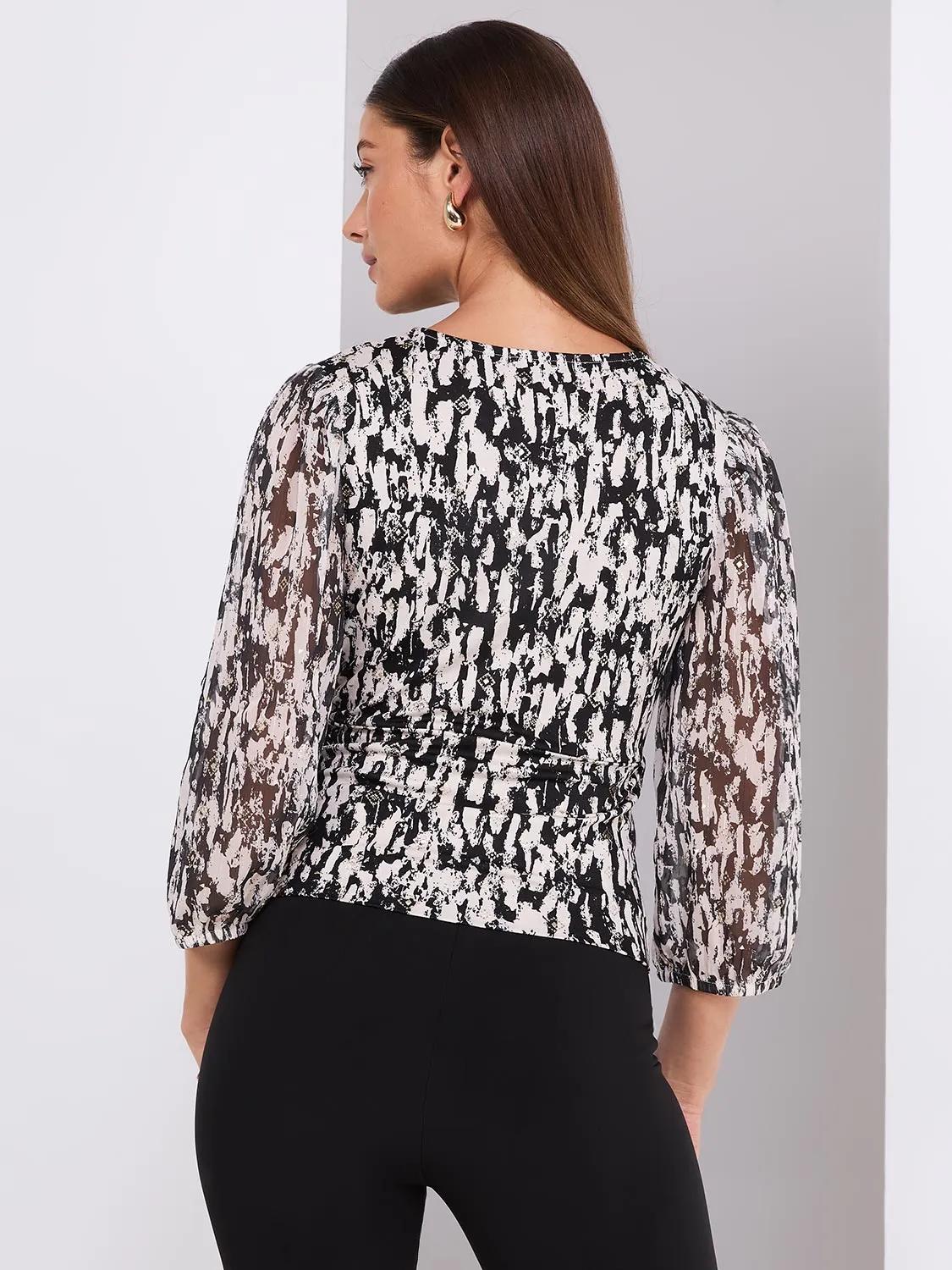 Abstract Print 3/4 Sleeve Crossover Top