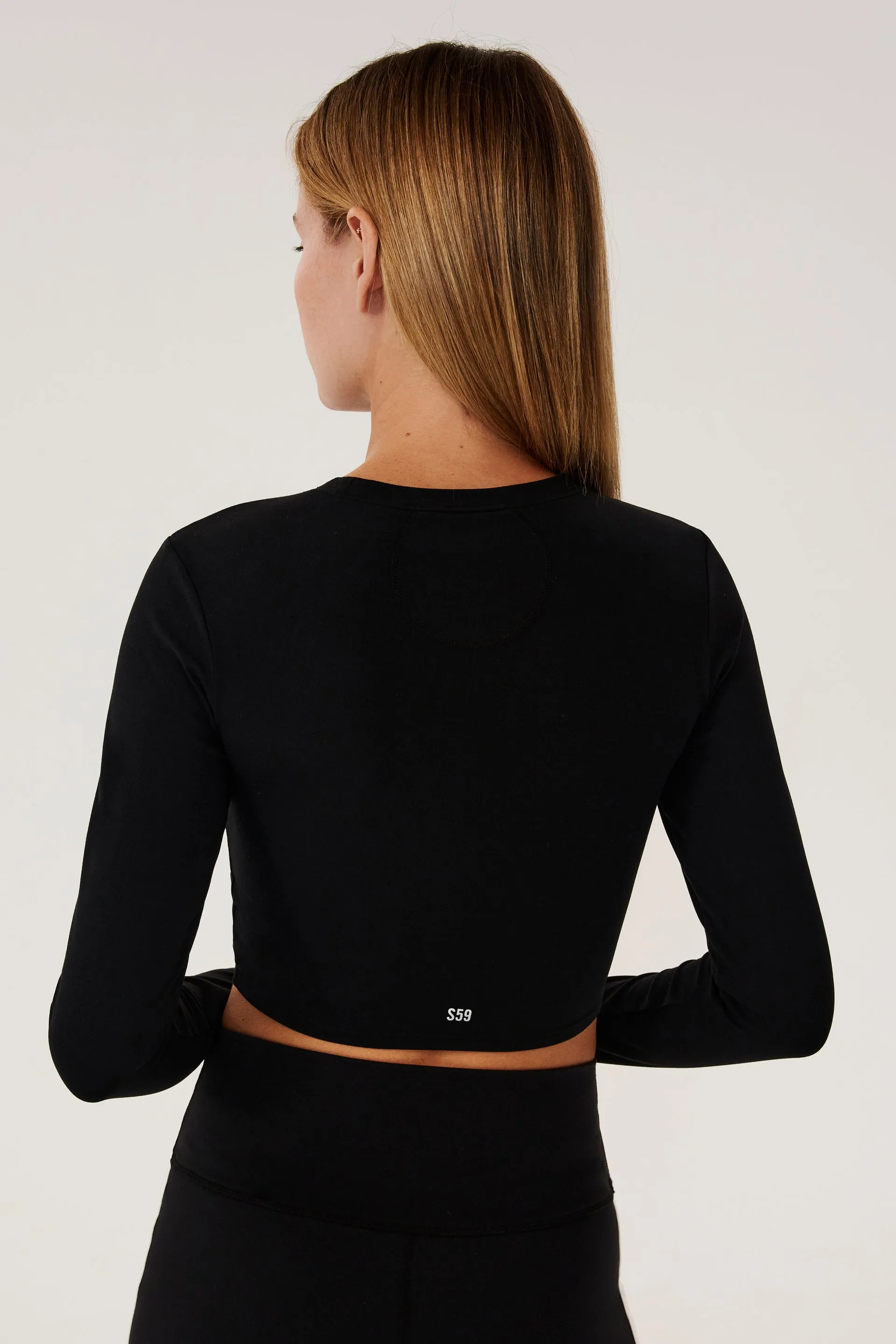 Airweight Longsleeve Crop