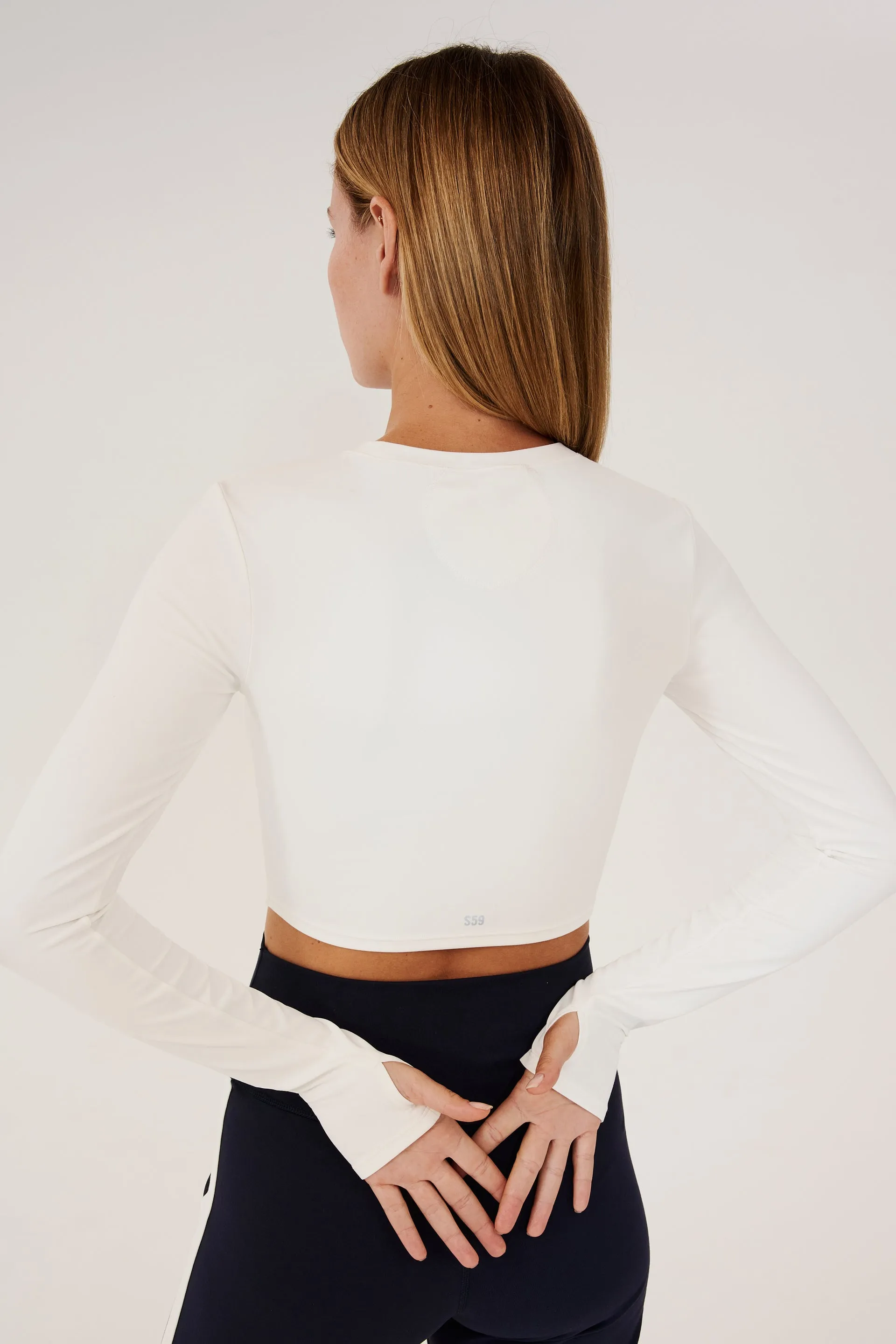 Airweight Longsleeve Crop