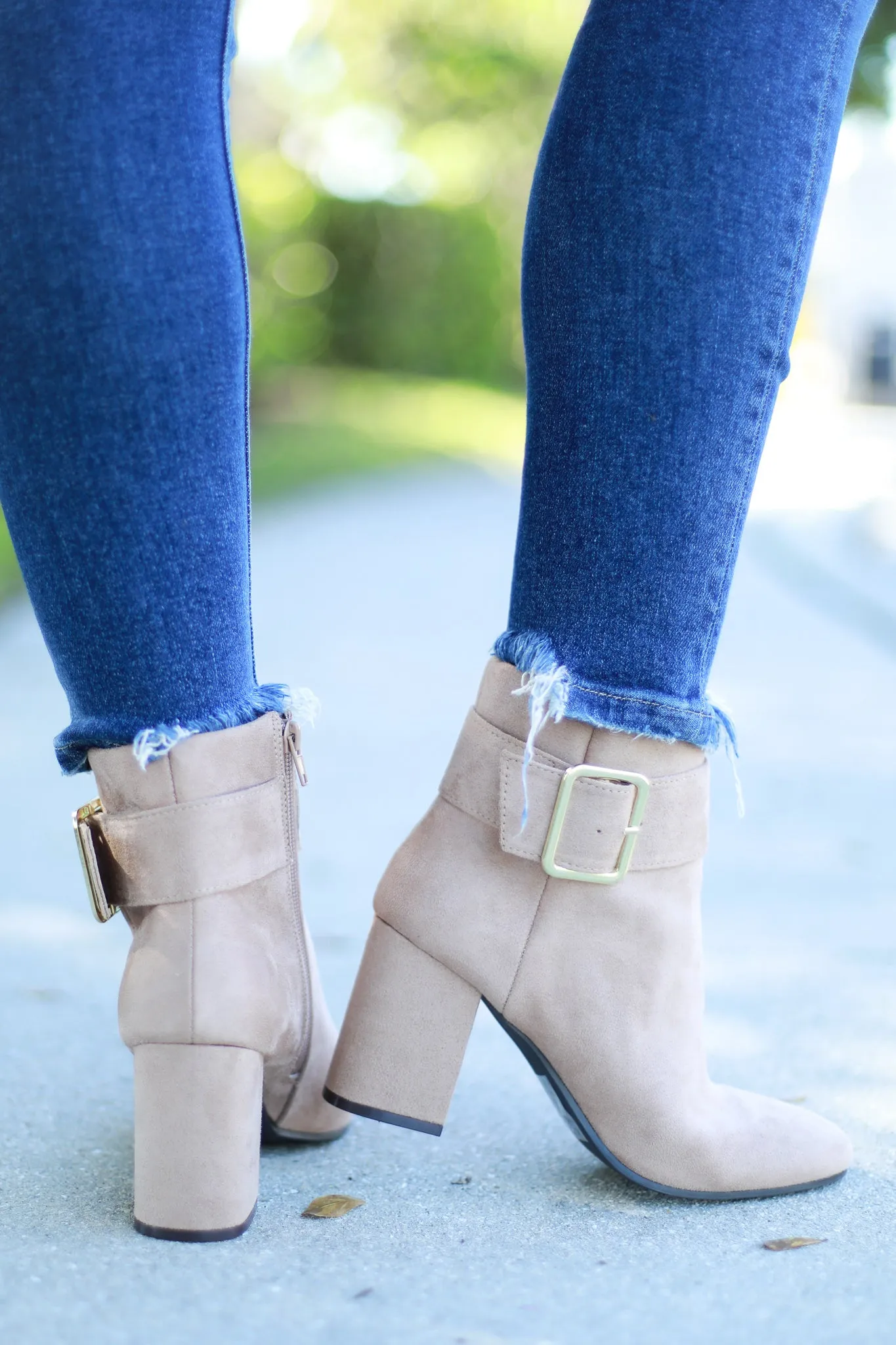 Buckle Bootie Warm Taupe