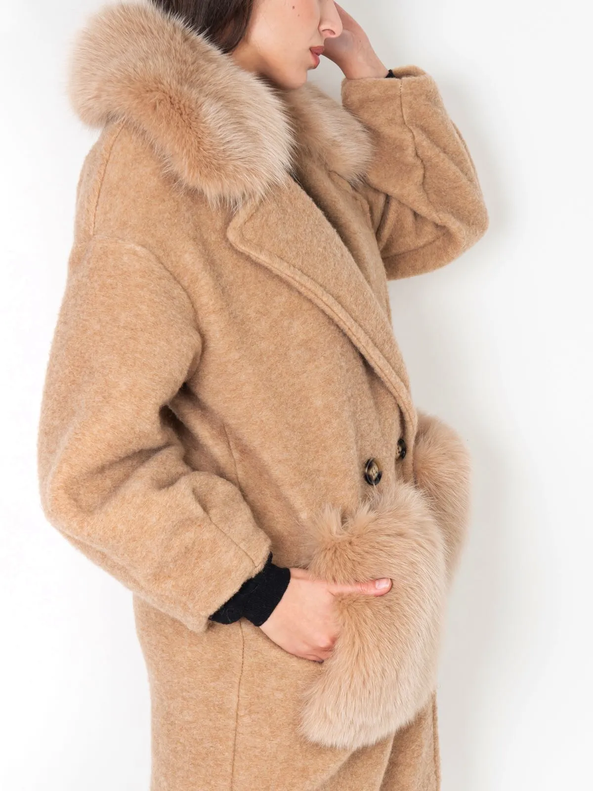 Coat fox Pockets And Neck Camel