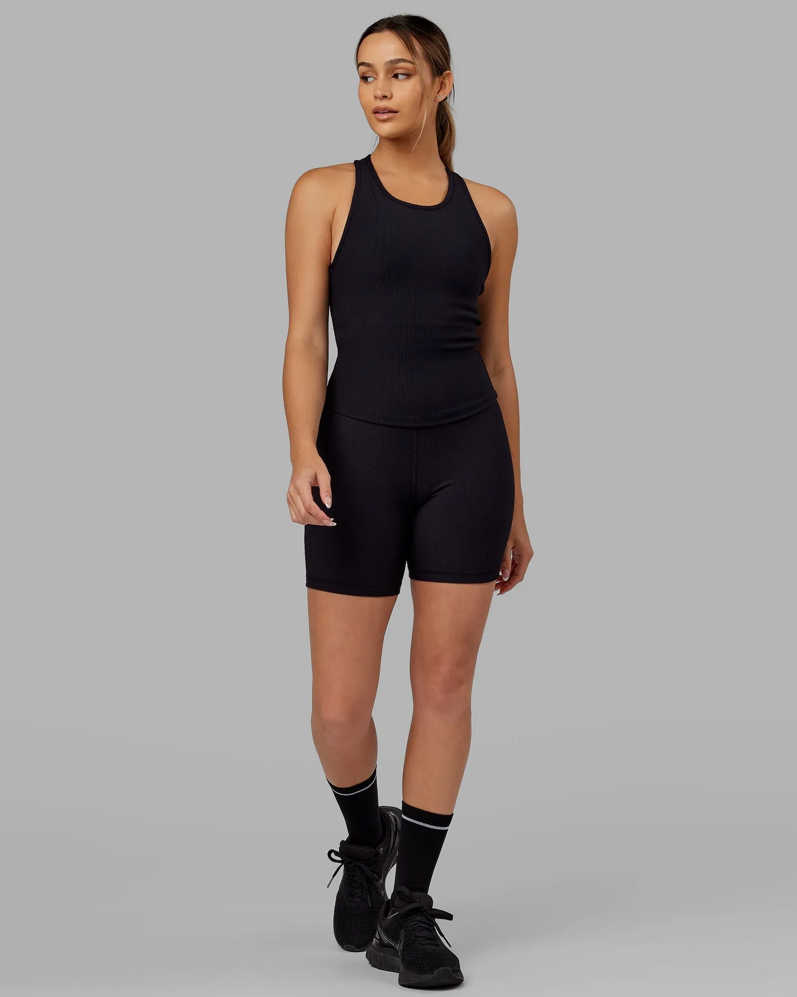 Flow Ribbed Shelf Bra Performance Tank - Black