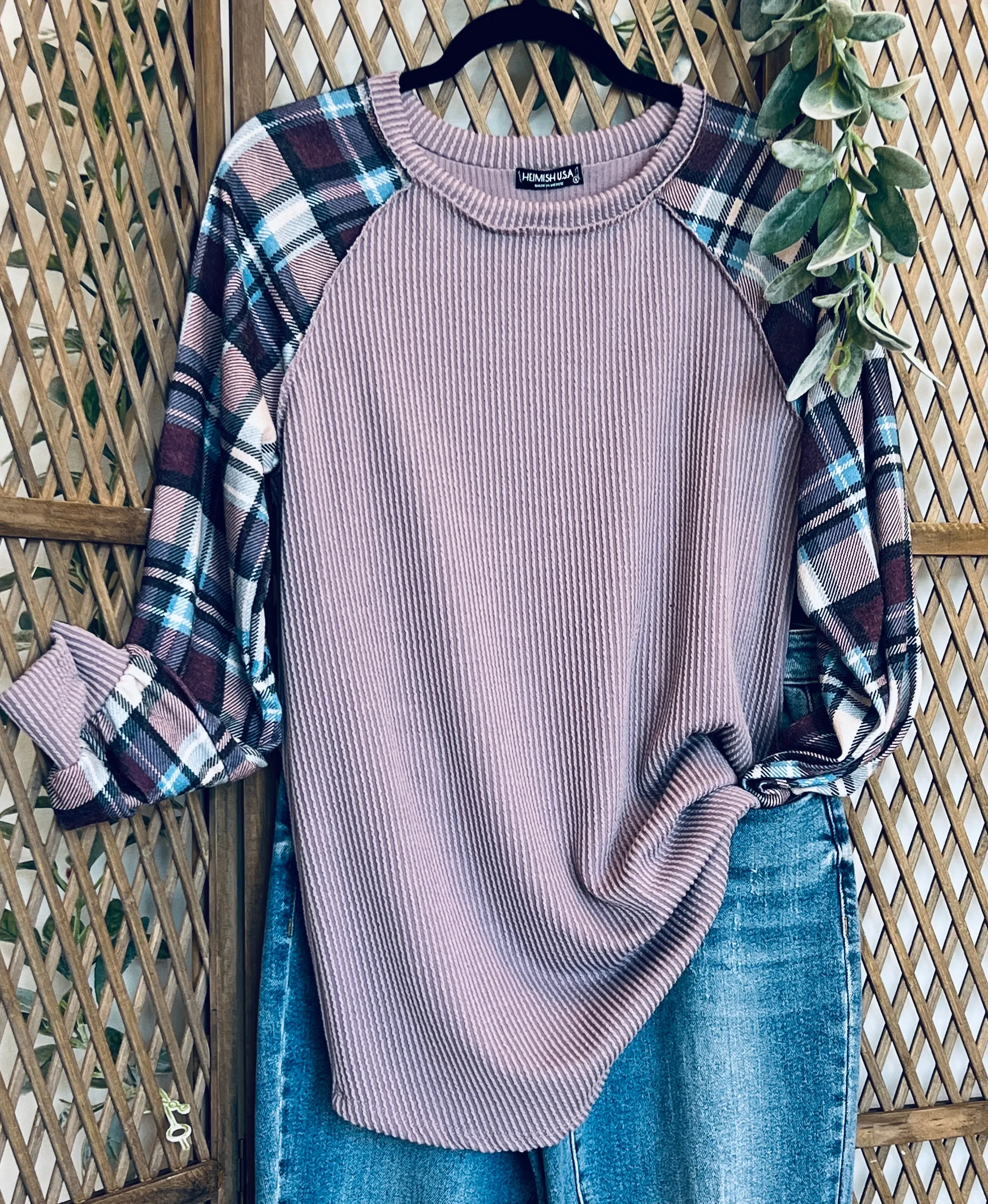 Plaid Sleeve Detail Top: Dusty Lavender