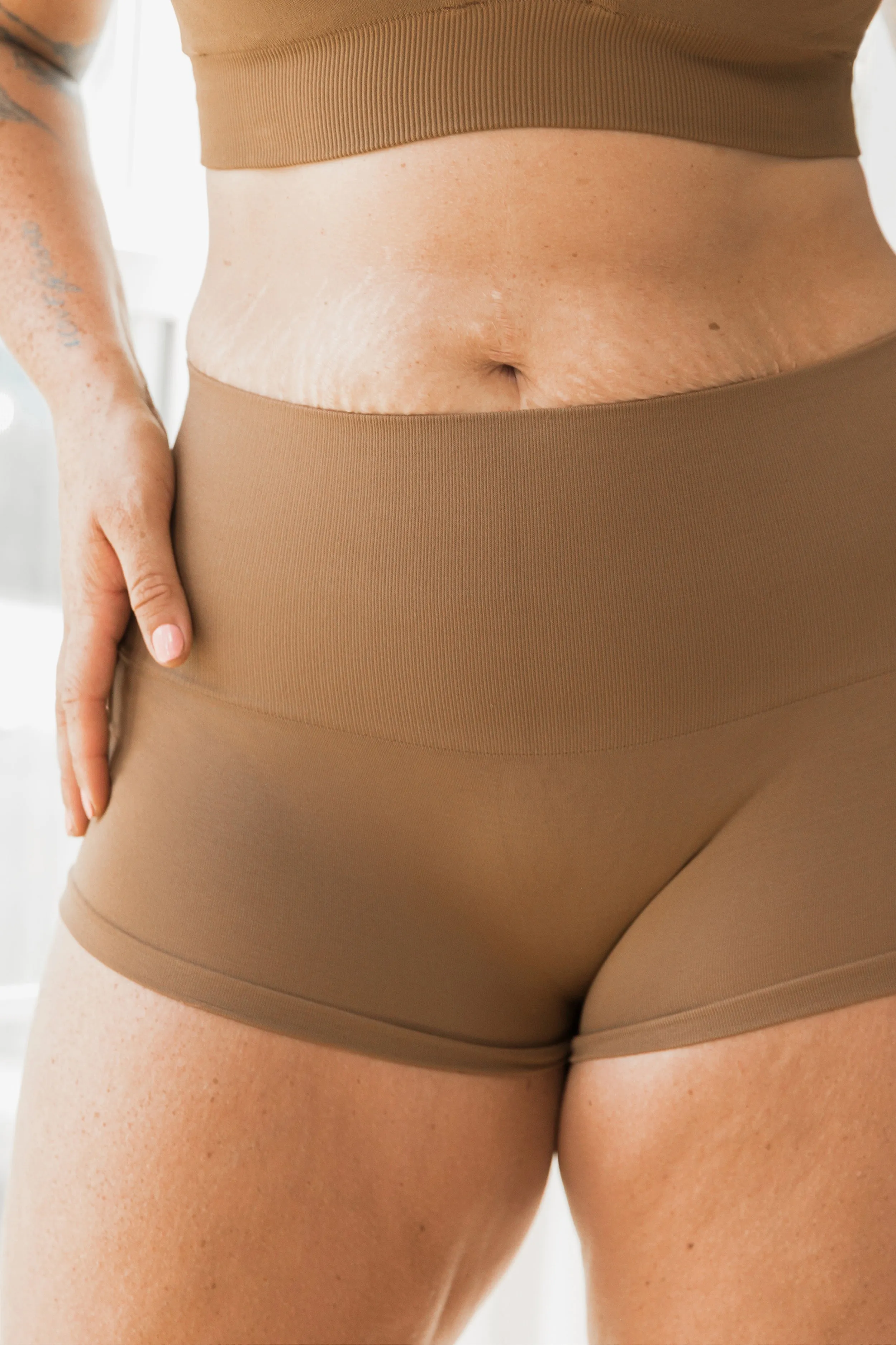 Seamless Postpartum Hipster Compression Boyshort