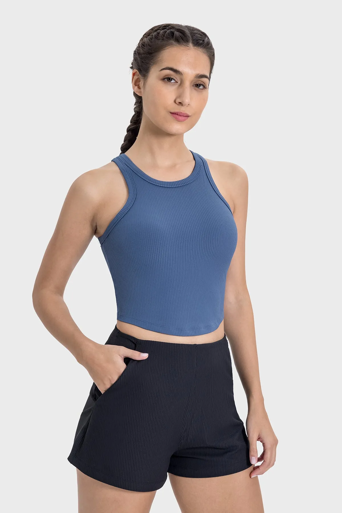 Twisted Round Neck Seamless Cup Tank Top