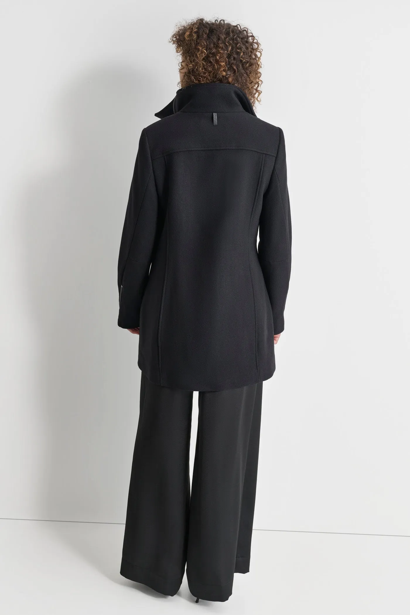 WOOL COAT WITH ZIPPER DETAIL